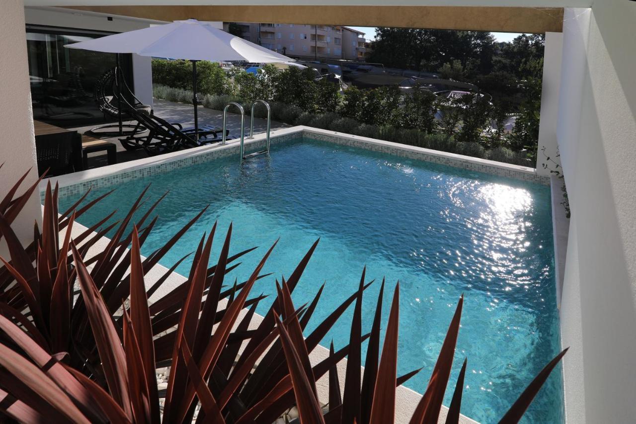 Neptunia - 4 Bedroom Villa Medulin